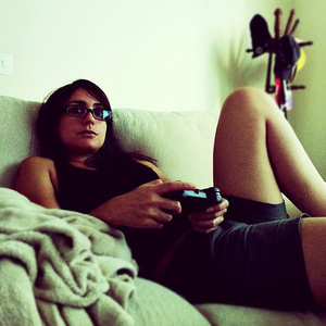 gaming girl